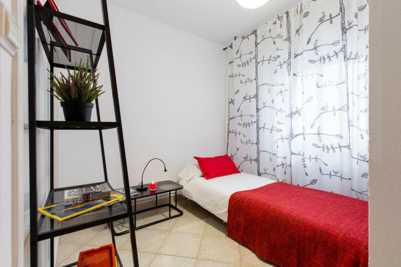 3 Habitaciones Apartamento Temporada Lucero 3 Habitaciones Madrid Eksteriør billede